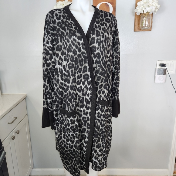 New York Laundry Open Front Leopard Print Long Cardigan - Picture 3 of 11